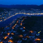 Maja * Vela Luka