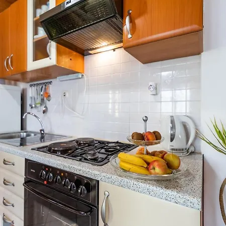 Maja Apartment *